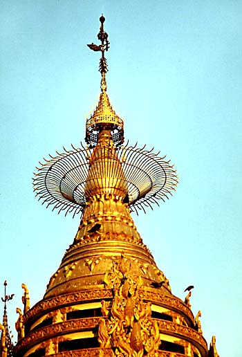Kostbare Stupaspitze